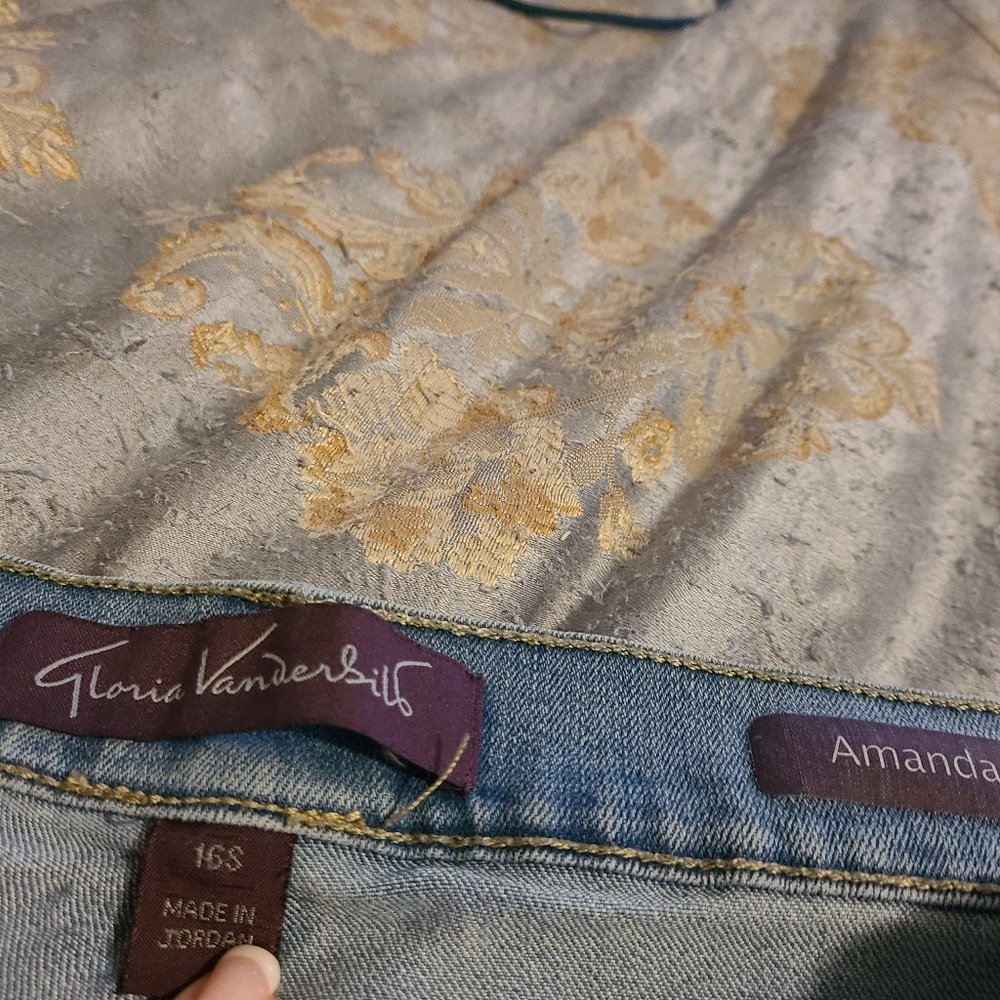 Gloria Vanderbilt Amanda Jeans